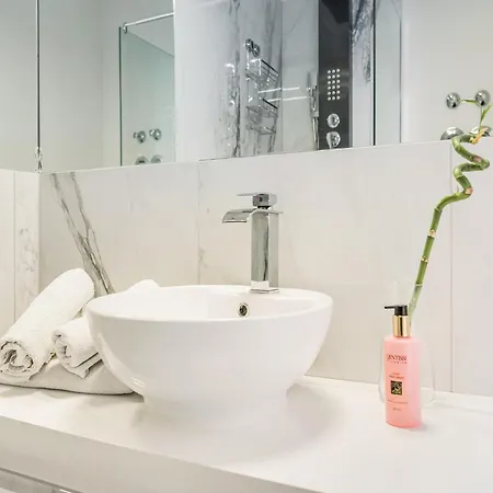 Modern With Terrace Appartamento *